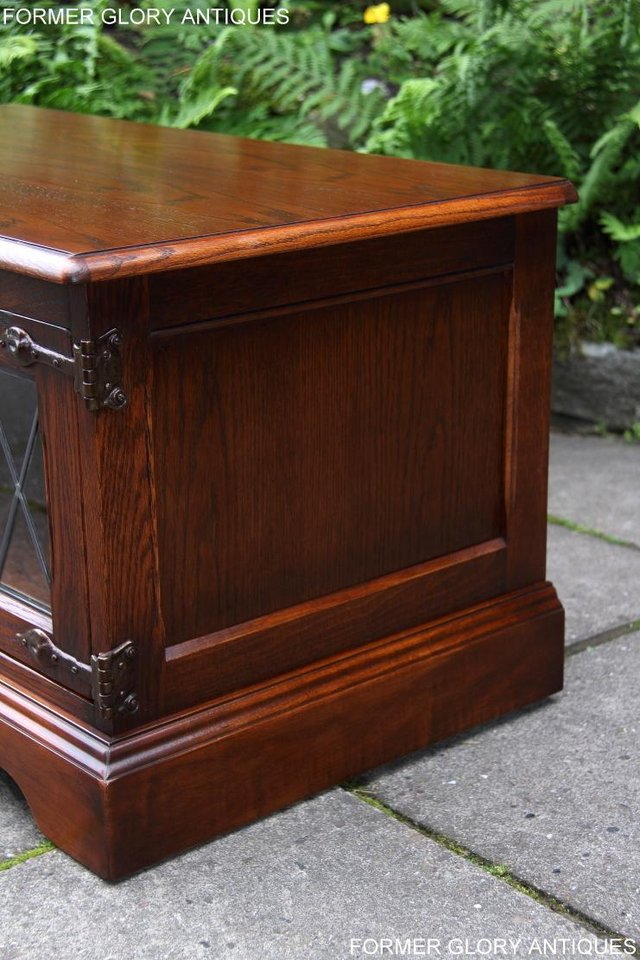 Image 47 of OLD CHARM TUDOR BROWN OAK TV STAND TABLE DVD CABINET UNIT
