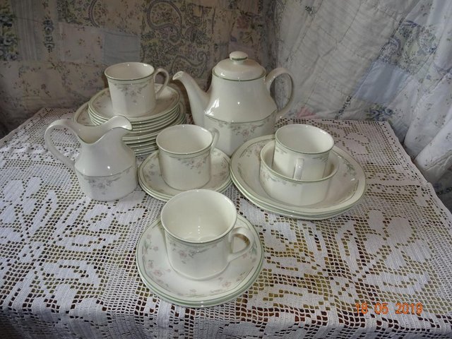 Image 3 of Royal Doulton Caprice Tea Service