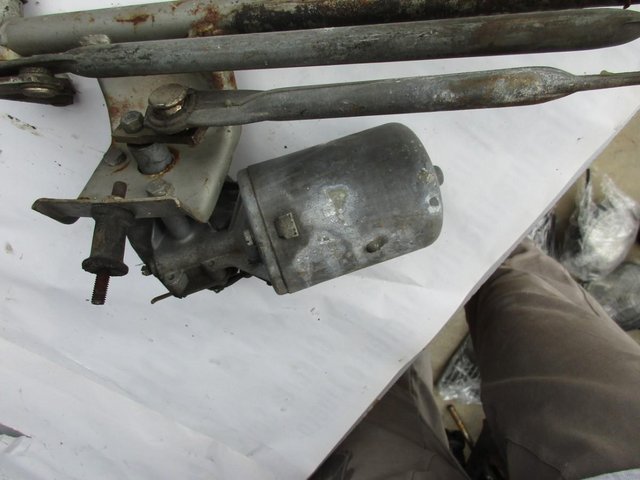 Image 3 of Wiper motor with tandem for Porsche 914
