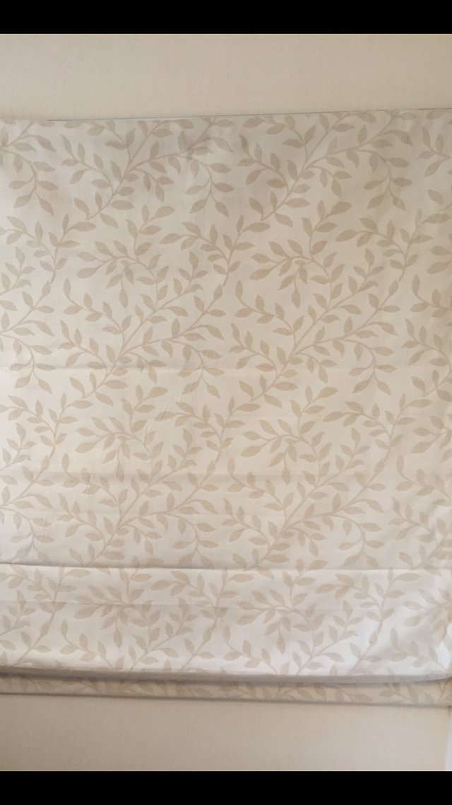 Preview of the first image of ROMAN BLINDS x3 neutral colour (John Lewis).