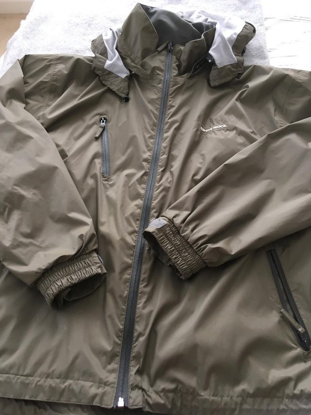 Preview of the first image of Jacket, waterproof, green /grey nylon Medium size White Rock.