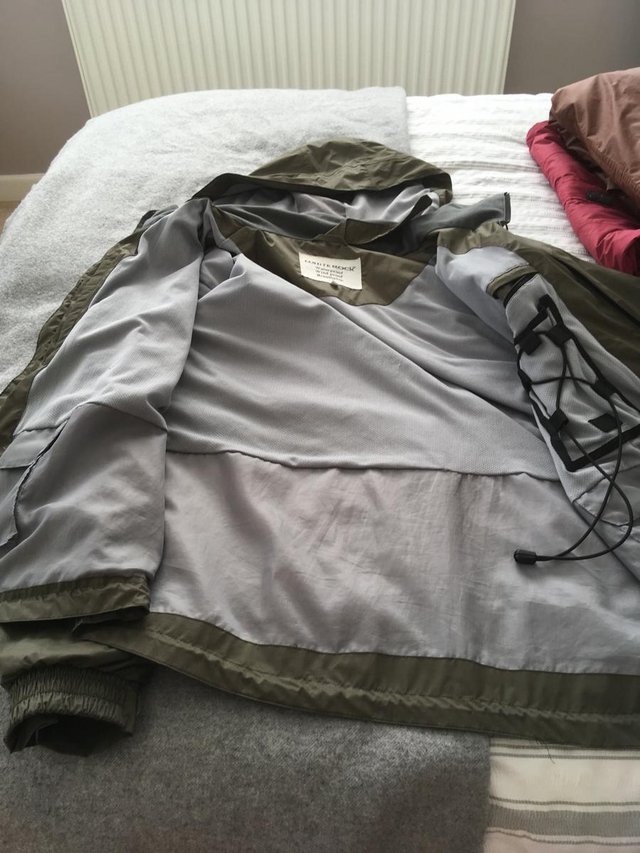 Image 2 of Jacket, waterproof, green /grey nylon Medium size White Rock