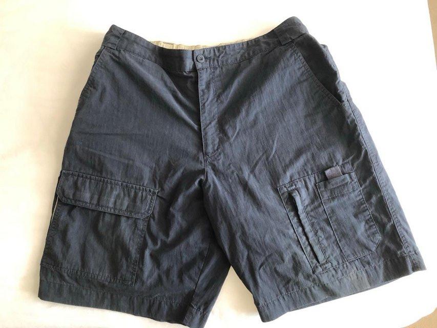 Preview of the first image of MENS SHORTS M & S.