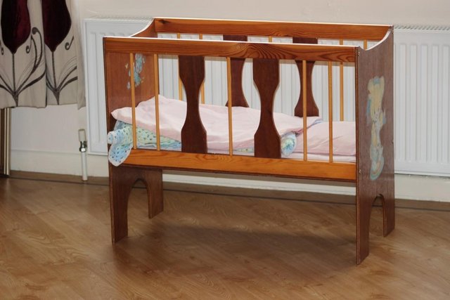 Image 2 of Dolls cot with bedding doll not included