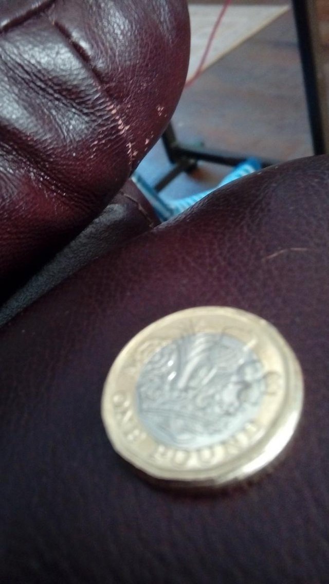 Image 13 of £1 coin thats got a missprinting fault date 2017