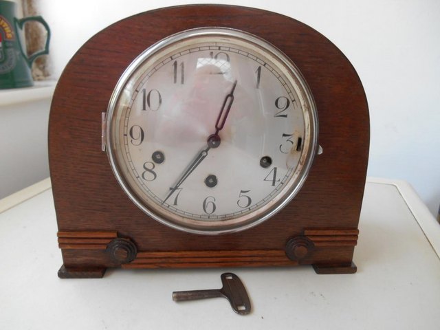 Preview of the first image of Westminster Chiming Mantle Clock.