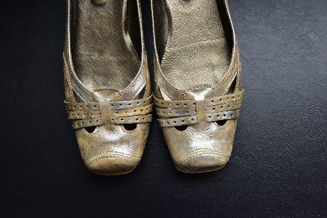 Image 3 of Clarks Ladies Court Shoes UK 6