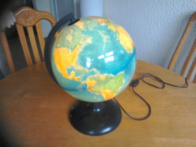 Image 2 of 1987 - 1990’s Geographical World Globe Lamp