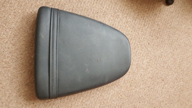 Preview of the first image of Motorbike seat GSX 600.