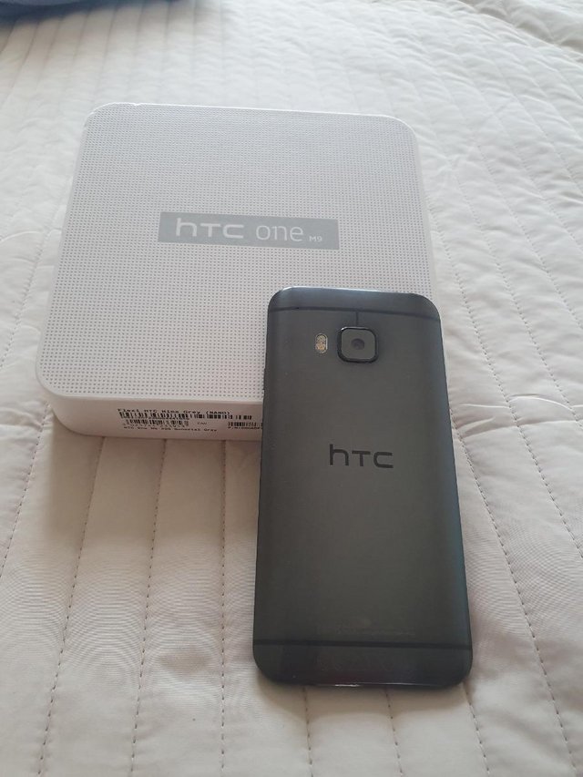 Image 3 of HTC One M9 (Excellent condition)