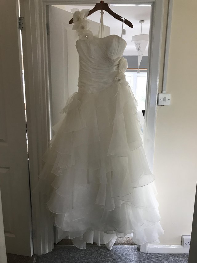Image 3 of Phoenix gowns wedding dress never worn