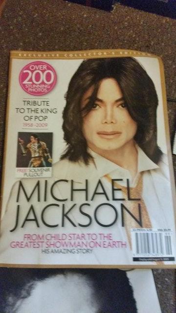 Image 6 of Michael Jackson Magazines and newspaper clippings