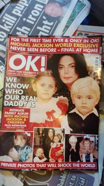 Image 8 of Michael Jackson Magazines and newspaper clippings
