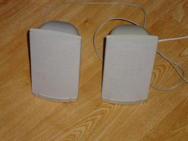 Preview of the first image of Computer speakers.