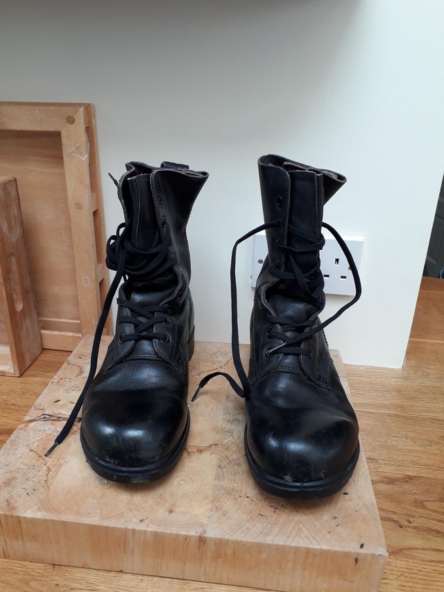 Image 2 of Men's Black Army Style Boots Size 9