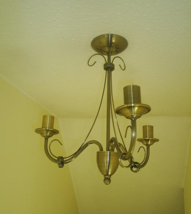 Preview of the first image of 3-arm light fitting.