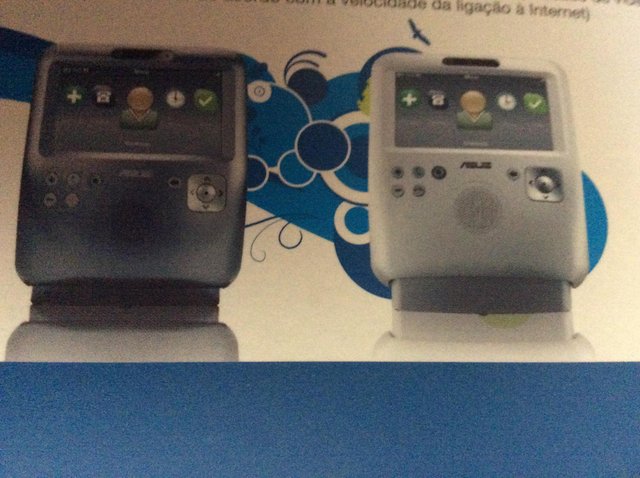 Image 2 of ASUS SV1T Skype video phone as new