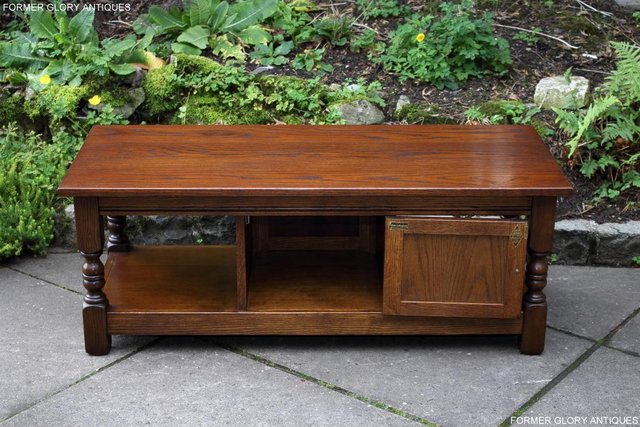 Image 86 of OLD CHARM LIGHT OAK LONG COFFEE WINE TABLE CABINET TV STAND
