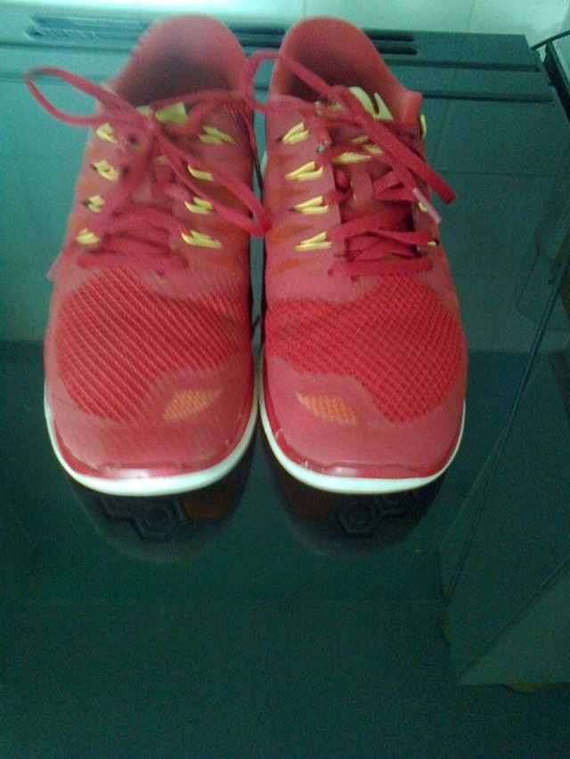 Preview of the first image of Nike Free 5.0 Men's Medium Cushioning Running Trainers, size.