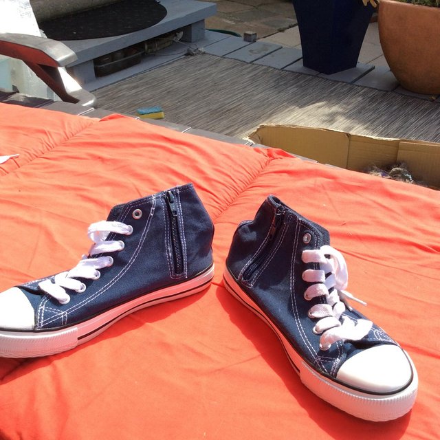 Preview of the first image of Blue Canvass trainers like converse size 4(37) unisex.