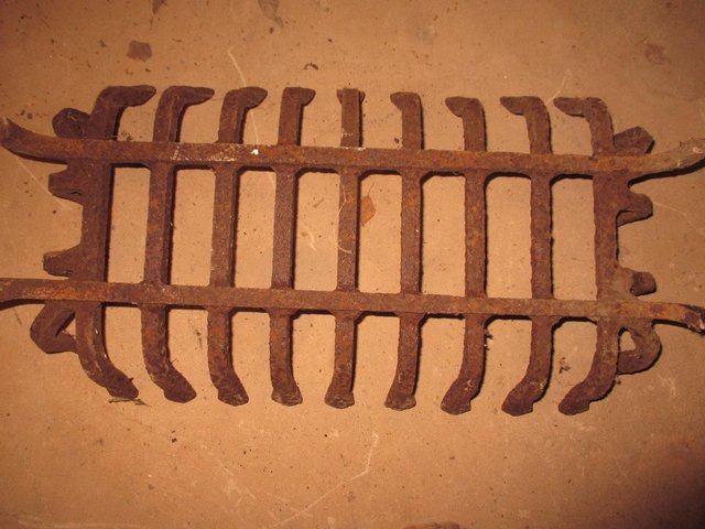 Image 3 of Fire Basket - Antique