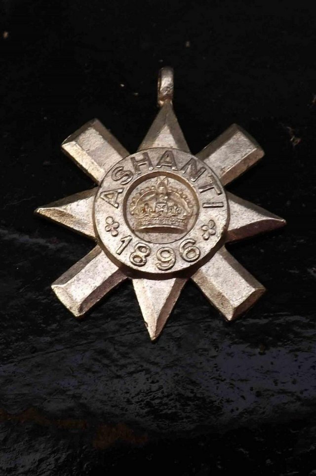 Preview of the first image of Ashanti Star British army 1896 medal.