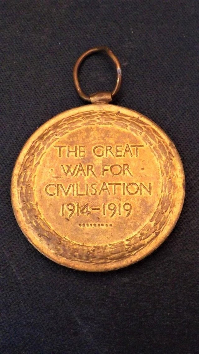 Image 3 of 1WW Medal to 33332 PTE R Hickman Manchester regiment.
