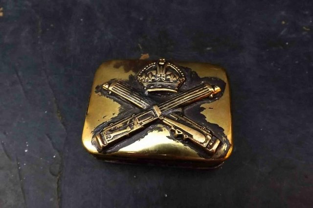 Preview of the first image of 1ww trench art machine gun corp soldiers snuff box.