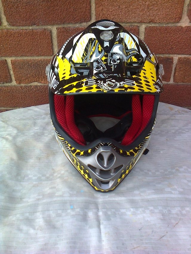Preview of the first image of Motorbike helmet, Motox BKS, Kids, 52cm, Yellow Sparkplug, e.