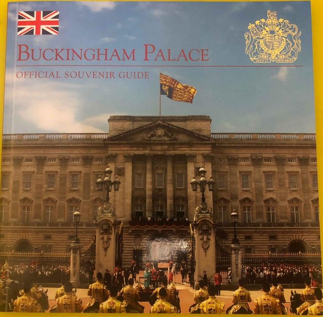 Preview of the first image of Buckingham Palace Souvenir Guide 2018.