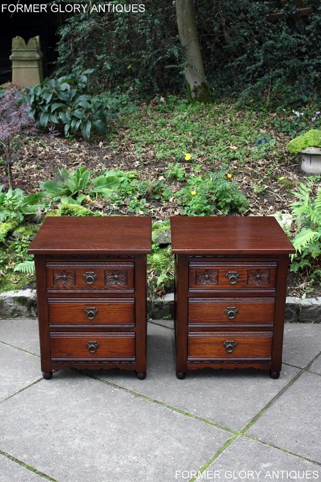 Image 31 of A PAIR OF OLD CHARM OAK BEDSIDE CABINETS LAMP TABLES DRAWERS