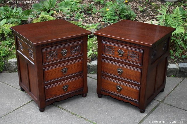 Image 68 of A PAIR OF OLD CHARM OAK BEDSIDE CABINETS LAMP TABLES DRAWERS