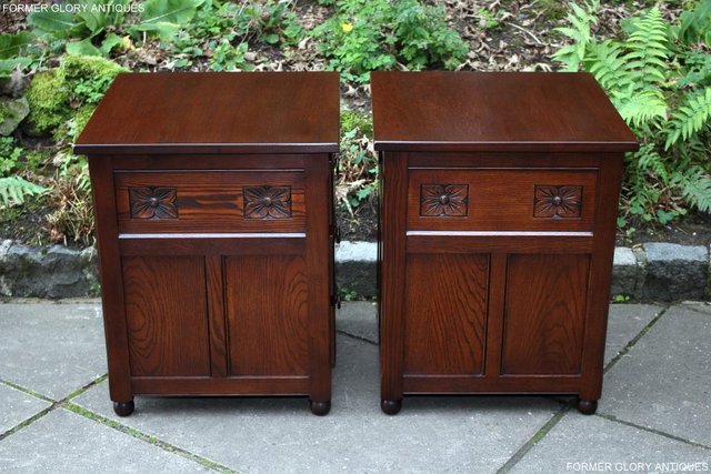 Image 89 of A PAIR OF OLD CHARM OAK BEDSIDE CABINETS LAMP TABLES DRAWERS