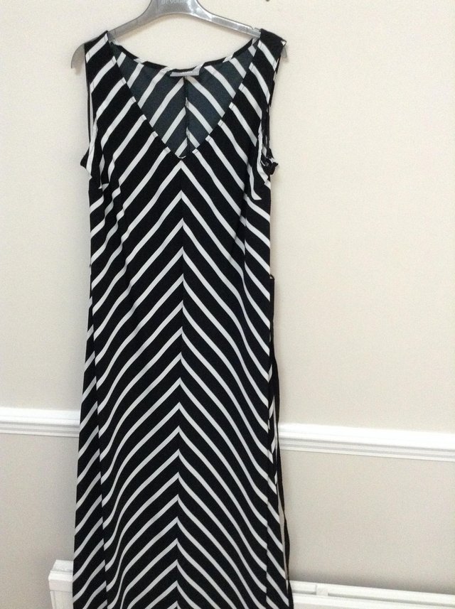 Preview of the first image of Wallis Maxi DressSize 14.