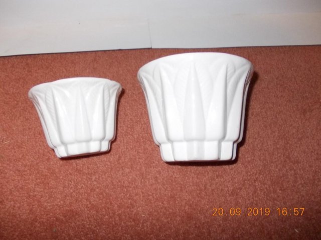 Preview of the first image of Ceramic Plant Pots (New) for Indoor Use (small) - Various.