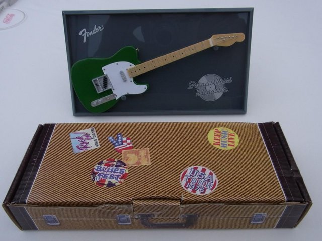 Image 2 of BUDDY HOLLY FENDER STRATOCASTER