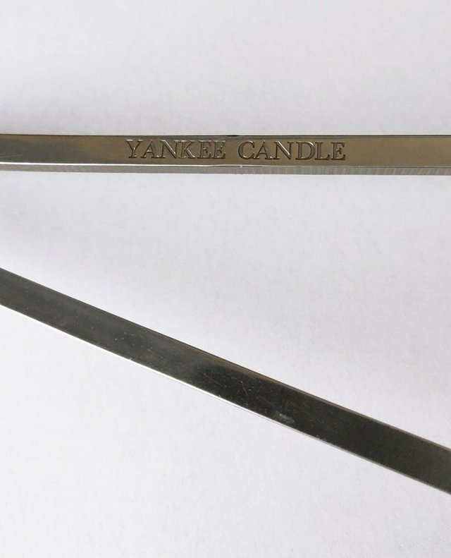 Image 2 of Genuine Yankee Candle Long Wick Trimmer Tool