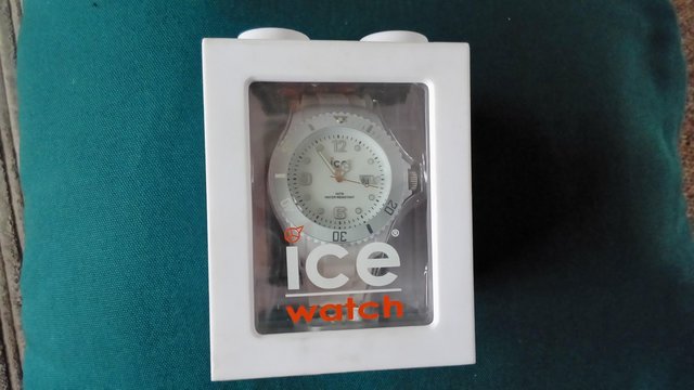 Image 3 of Genuine Gents Ice watch still in box