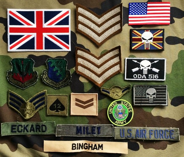 Preview of the first image of JOB LOT ARMY SPECIAL FORCES VELCRO ASSAULT BADGES DZ TRF.