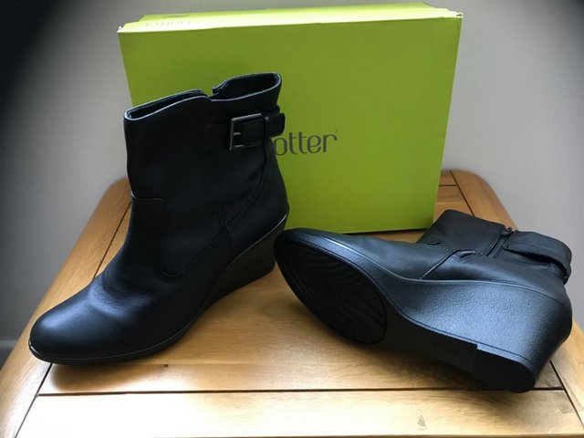 Preview of the first image of Hotter leather boots new in box.