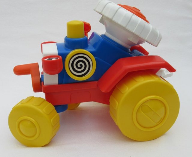 Image 2 of Kiddicraft Action Tractor – Vintage