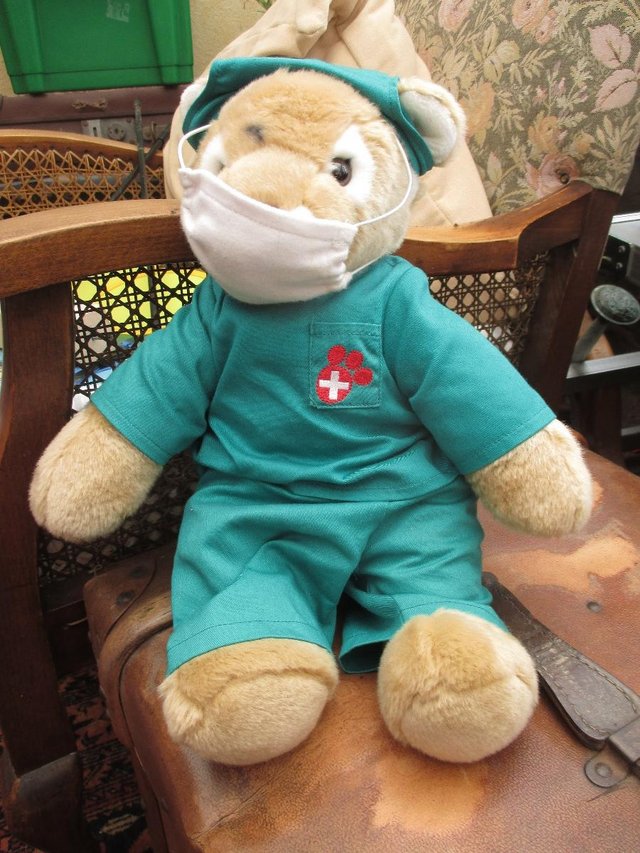 Preview of the first image of Leopard in Doctors outfit Build a Bear.