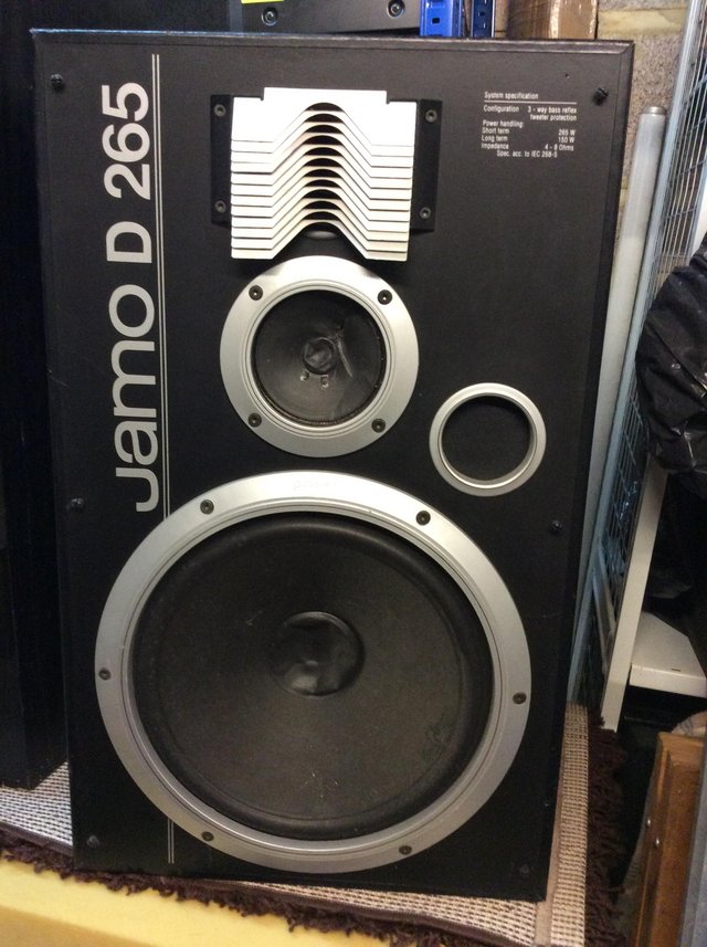 Preview of the first image of Jamo speakers.