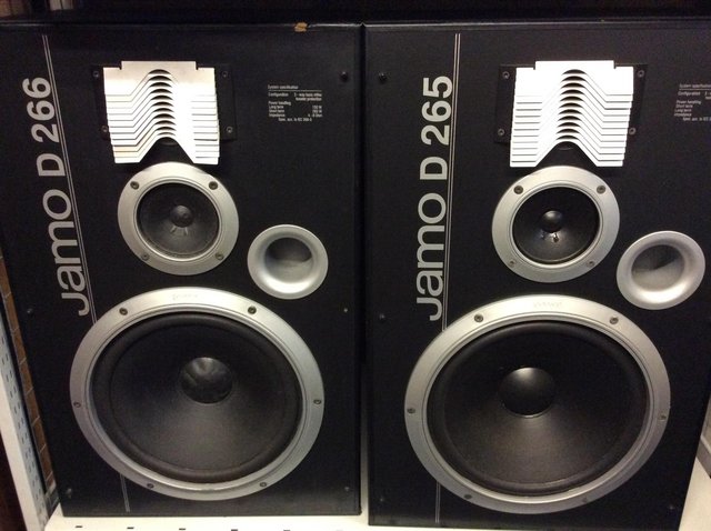 Image 3 of Jamo speakers