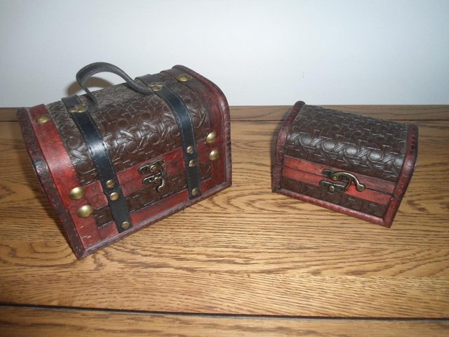 Image 3 of Wooden storage trunks-Miniature.