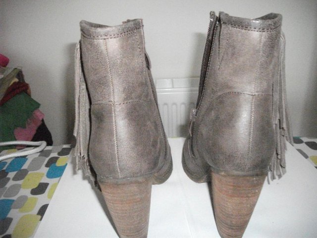 Image 3 of MODA BOOTS