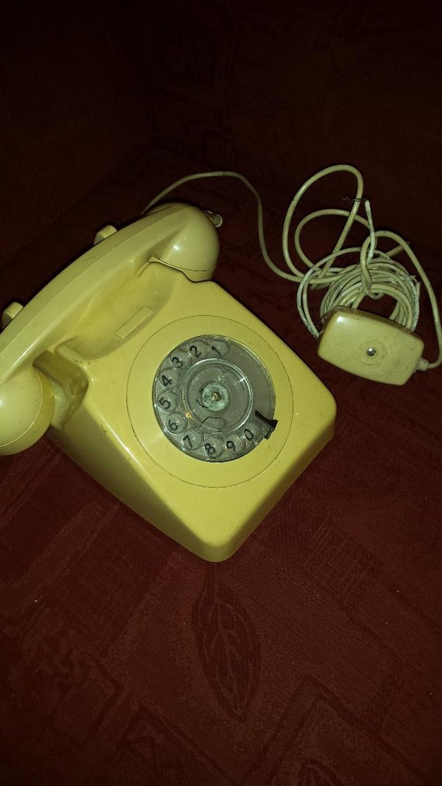 Preview of the first image of Vintage GPO Type White/Cream Telephone.