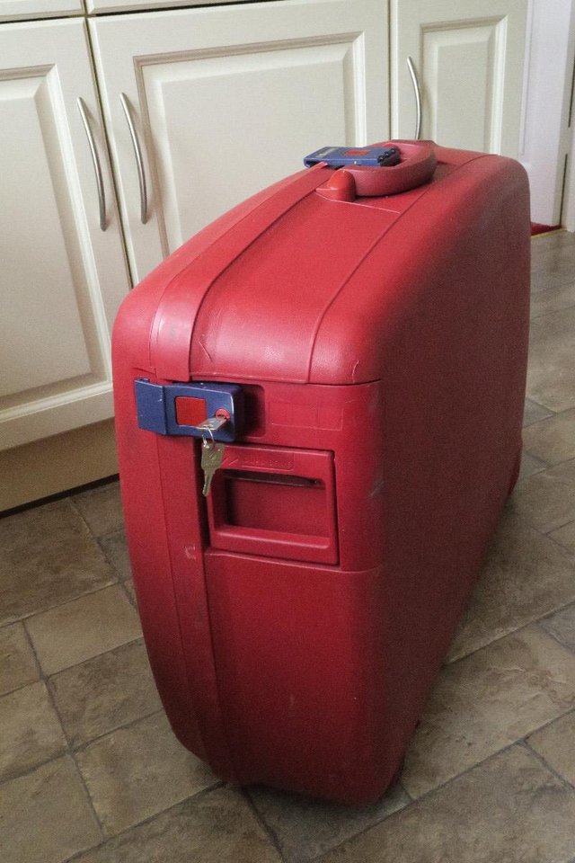 Image 2 of Delsey Red Hard Rolling 3-Lock Pullman Suitcase with Extras
