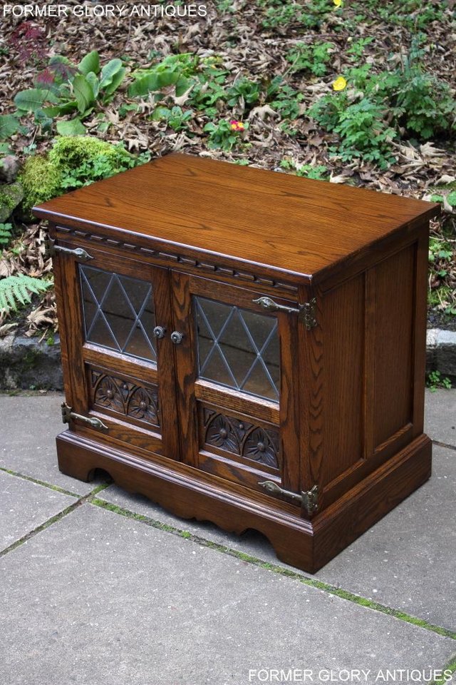 Image 13 of AN OLD CHARM LIGHT OAK TV DVD MEDIA CABINET STAND TABLE UNIT