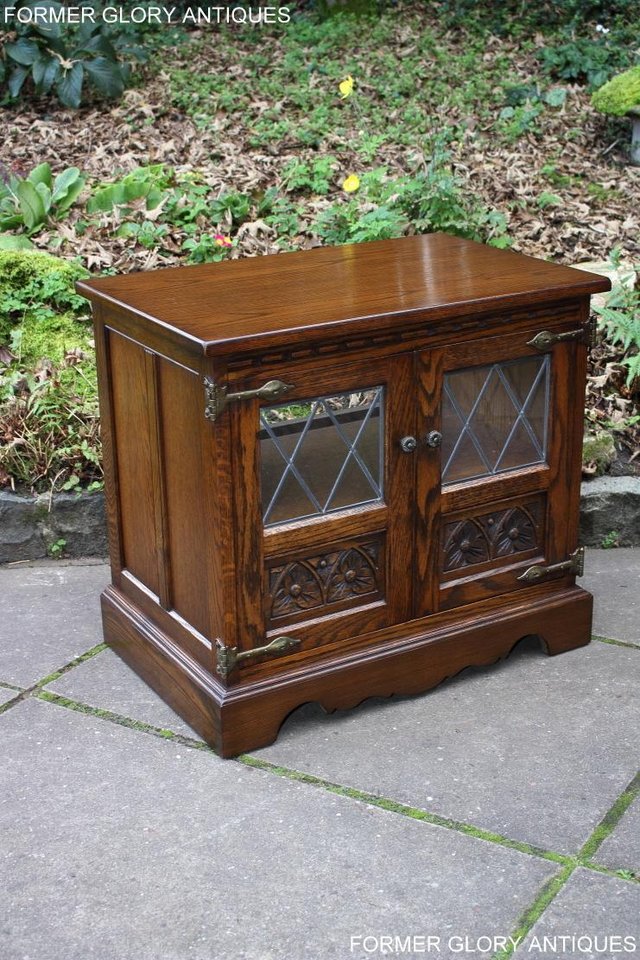 Image 18 of AN OLD CHARM LIGHT OAK TV DVD MEDIA CABINET STAND TABLE UNIT